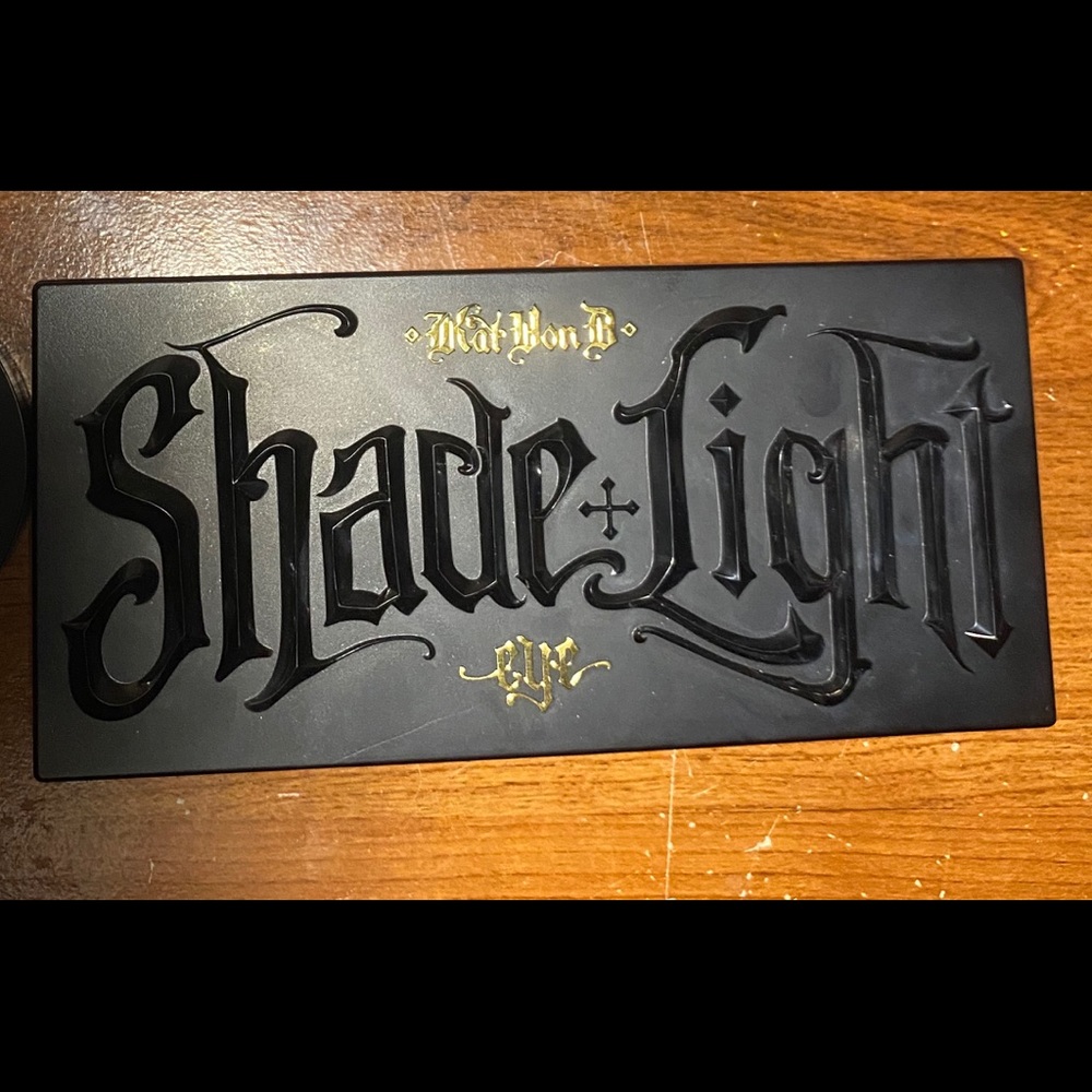 Kat Von D shade & light eye pallet